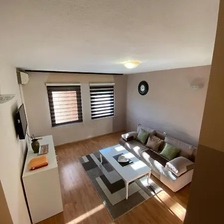 Apartment Pasarela Apartment *